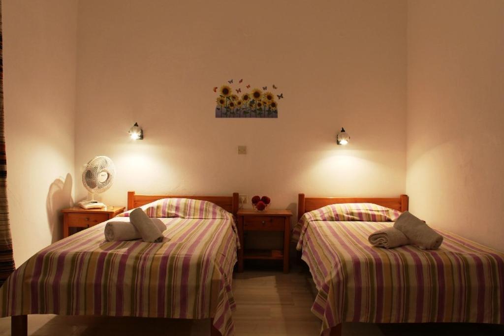 Aparthotel Violetta Chora Exterior foto