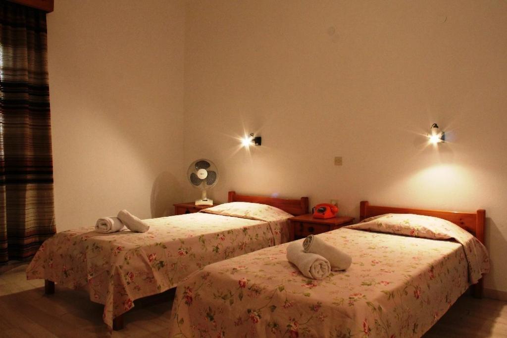 Aparthotel Violetta Chora Exterior foto